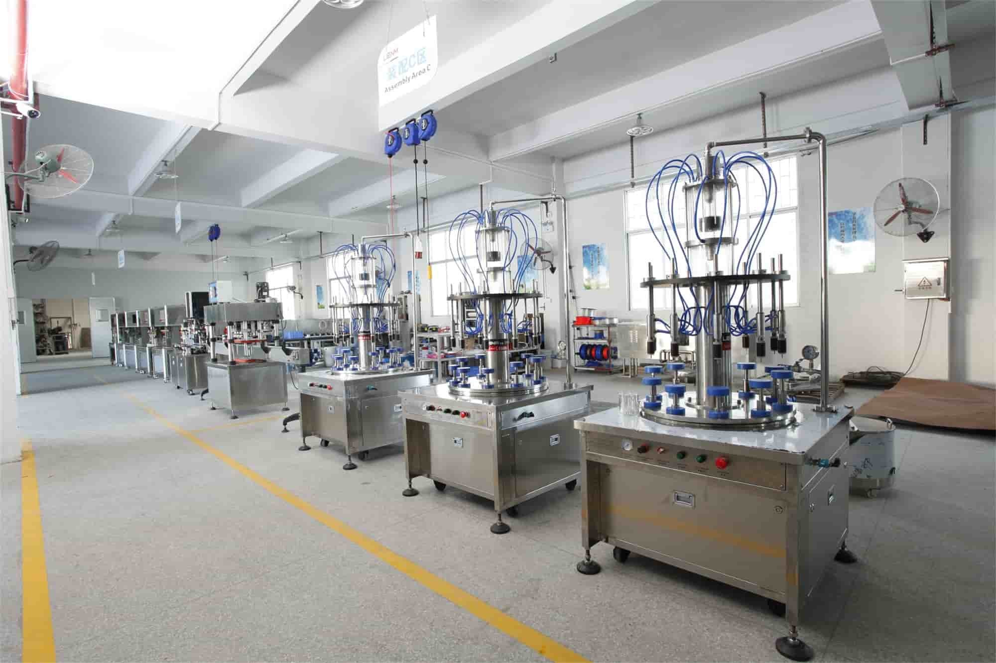 Automatic Liquid Soap Filling Capping Machine Detergent Lotion Bottle Filler