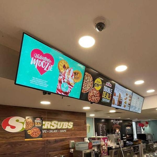 Wall Mounted Digital Signage with 178° Viewing Angle and HDMI/VGA/DVI/AV/USB Outputs for Indoor/Semi-Outdoor Advertising