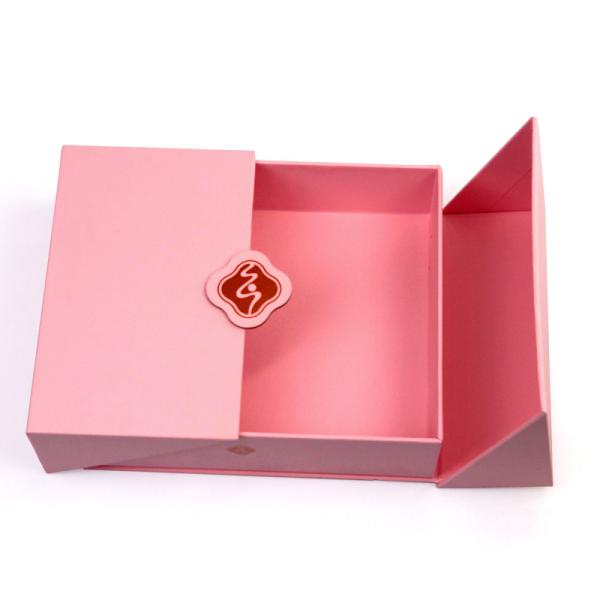 Unique pink magnetic Gift Box with Custom Design packaging for cosmetics products