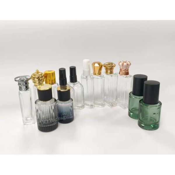 Customized Airless Pump Bottles Refillable 50ml For Cosmetics