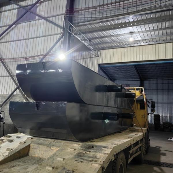 Defeng CUSTOMIZED AMPHIBIOUS EXCAVATOR TRACK PONTOON FLOATING TRACK With hydraulic piles USED FOR DX225 DH225 20 TONS EXCAVATORS