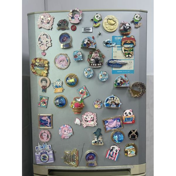 Strong refrigerator magnet. Solid metal construction for the opener,Custom shape welcome