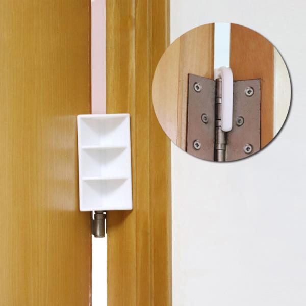 Multifunctional Odorless Plastic Door Clip , Portable Door Hinge Pinch Guard