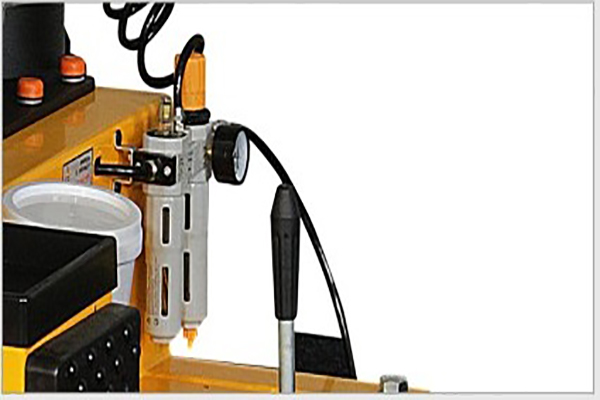 8-10 Bar Tyre Changer Machine Flexible Operating System High Adapter