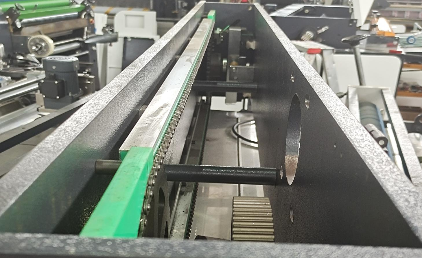 Thickness Automatic Paper Lamination Machine With Knife Cutter