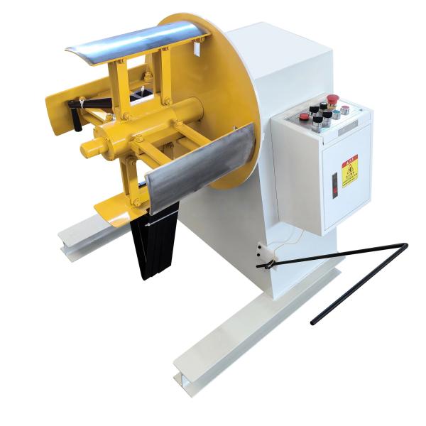 Efficient Customized Roll Forming Machine For Galvanized Steel Siding With Oval Hole Punching