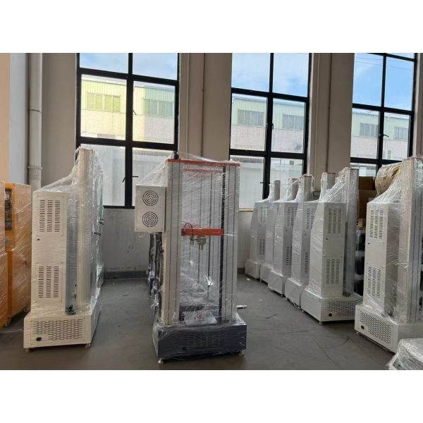 Test speed range 0.01 to 300 Mmmin Universal Tensile Testing Machine with High Resolution
