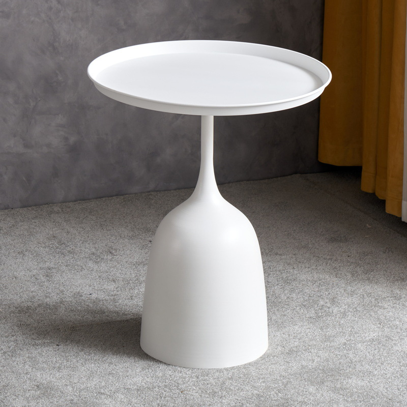 Modern Mini Sofa Side Table Smooth Metal Bedside Table for Living Room and Bedroom Minimalist Corner Coffee Table for Home Use