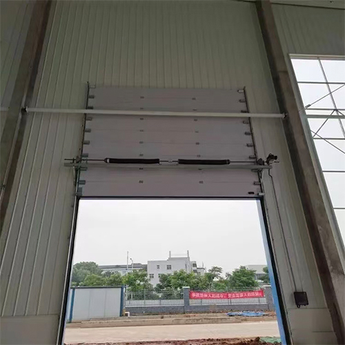 40mm 50mm 80mm Thickness Panel Automatic Industrial Door For Cross-Docking Facilities