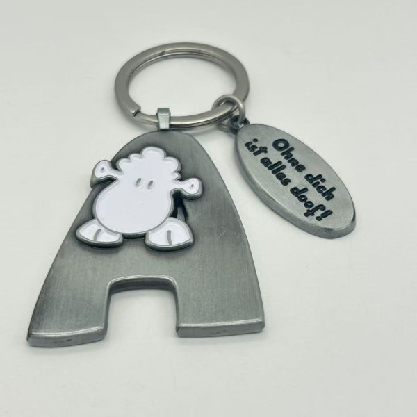 Alphanumeric metal keyrings soft enamel crafts letters keychains custom