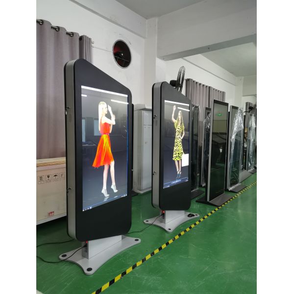 Android 7.1 OS Digital Signage Kiosk Double Sided 55'' Build In PC For Advertising
