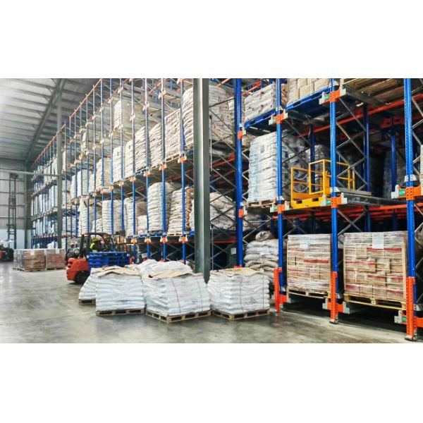 Two Way Radio Shuttle Racking Pallet Runner Rack System Room Temperature Warehouse