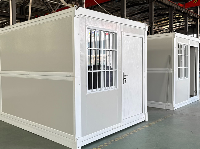 Foldable Prefab Container House with Galvanized Steel Frame Fireproof Insulated Sandwich Panel and Quick 10-15 Min Installation
