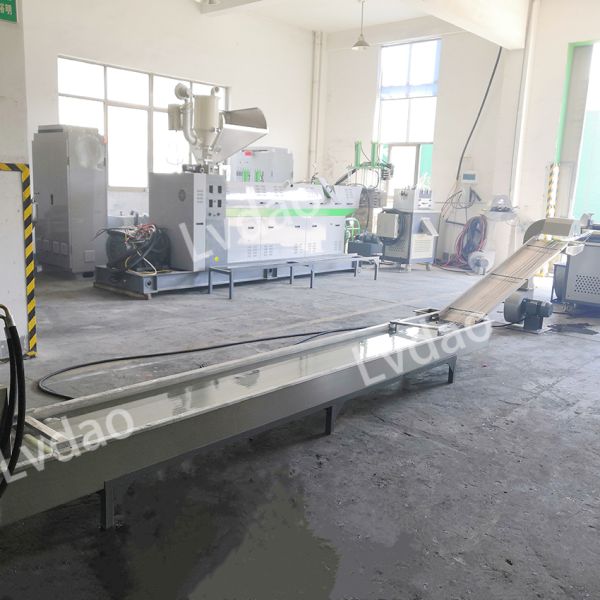 Waste Plastic Woven Bag Recycling Machine PE PPFilm Plastic Granulator Plastic Recycling Machine China 368