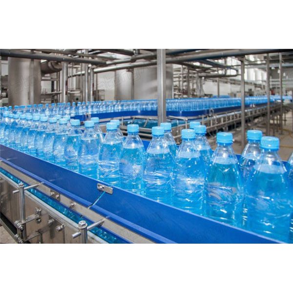 AISI304 4000bph Pet Bottle Filling Machine 500ml 4.2kw SUS304/316 4