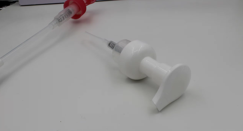 Plastic Bottle Foaming Soap Dispenser Foam Pump Spray For Face Cleaning