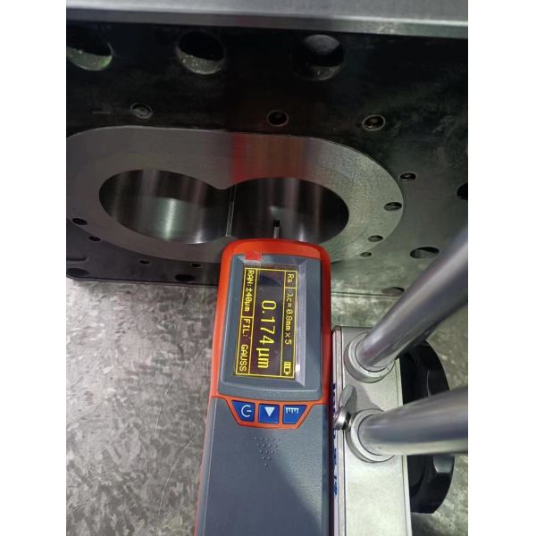 High Polish Twin Screw Barrel High Precision Twin Screw Extruder Parts OEM