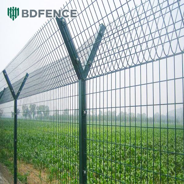 High Security Airport 50mmx200mm aoa fence Pvc Fence Panels And Posts