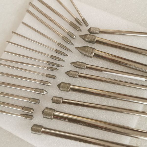 Custom-Made 10*8*10*120mm 30°-120° D126 Electroplated Grinding Bits For Cemented Carbide