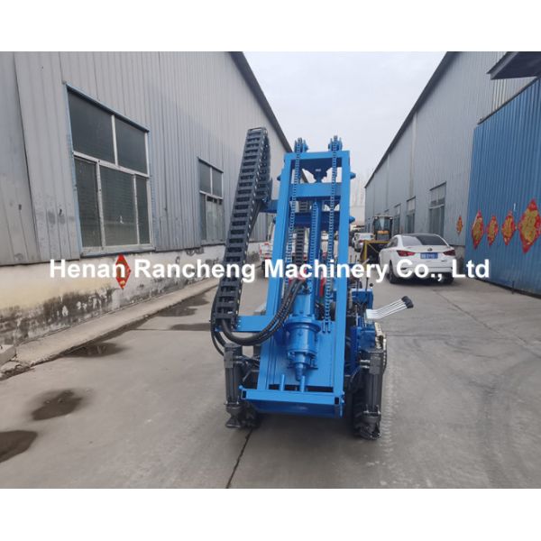 4 Hydraulic Legs 30m Deep Solar Pile Driver Equipment With 25HP Diesel Engine