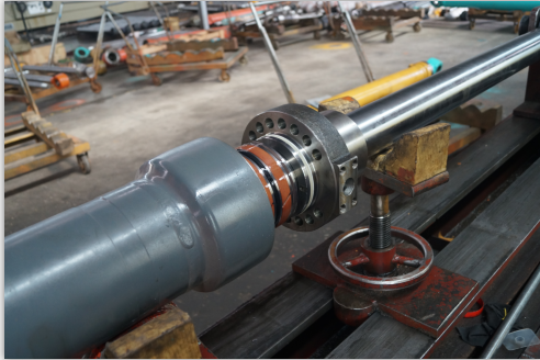 JCB 160 BUCKET hydraulic cylinder