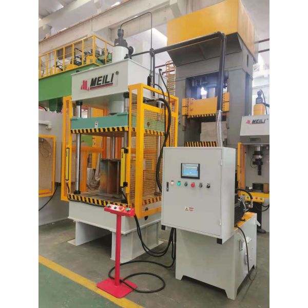 100T Servo Four Pillar Hydraulic Presses For Metal Processing