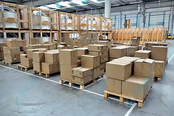 Large Climate Simulation Chamber Sealed Insulation Cabin Walk-in Room for Batch Product Temperature Humidity Cycling Test